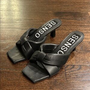 SENSO Women’s Black Knotted Mules Size 35/5